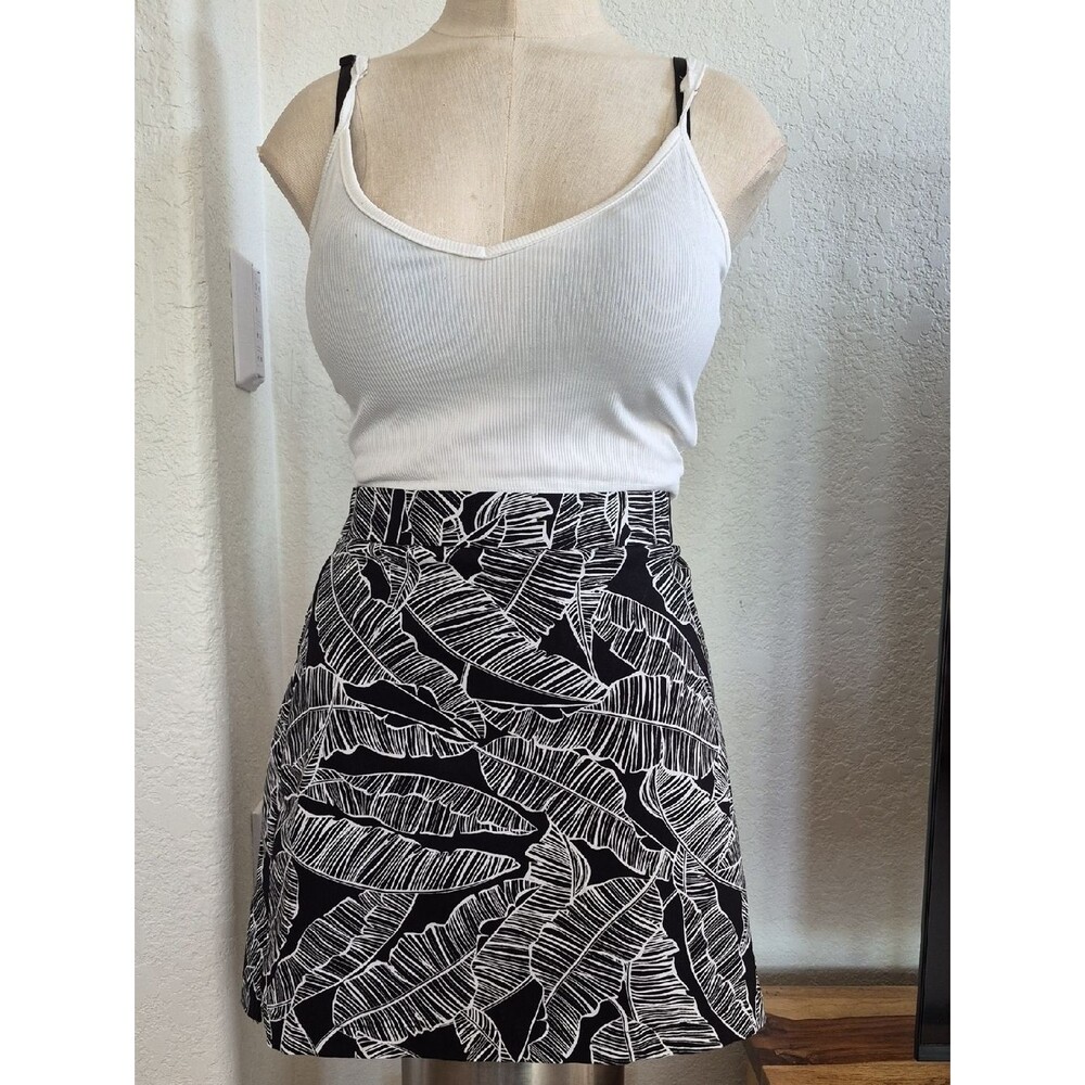 Rafaella Comfort, Abstract Leaves Print, Stretchy Skort